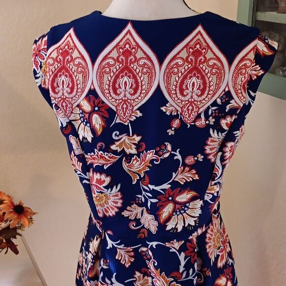 En Focus Studio Floral Textured Dress - Picture 4 of 8